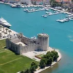 Hotel Villa-meli
