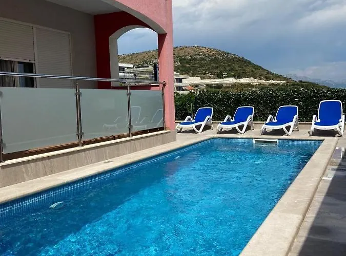 Villa-meli تروغير