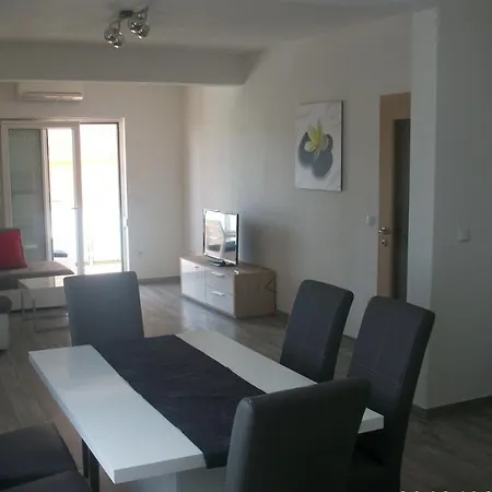 Готель Villa-meli *